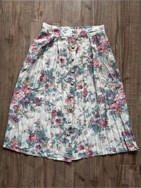 Vintage Floral Button-Front Midi Skirt country prairie Flowers feminine dainty